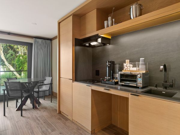 Ocean Views Malibu Vacation Condo One Bedroom