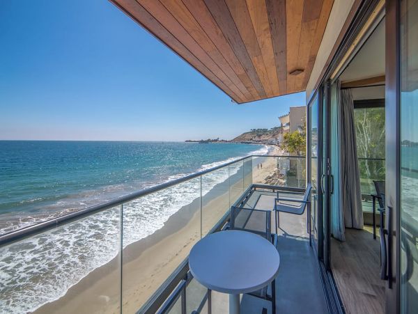 Spectacular Malibu Oceanfront Apartment Sleeps 4