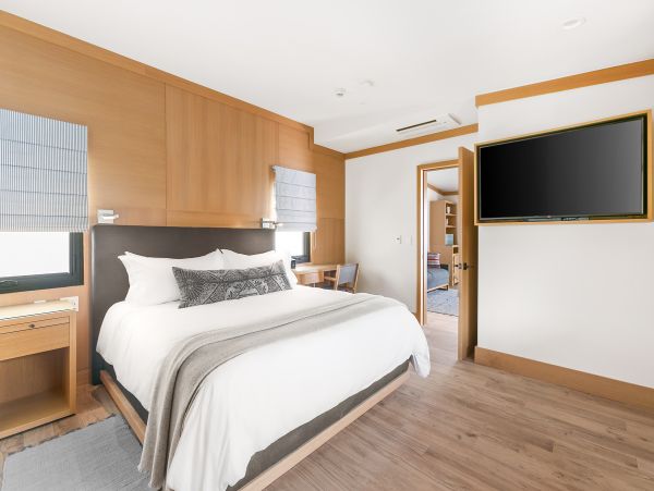 Spectacular Malibu Oceanfront Apartment Sleeps 4