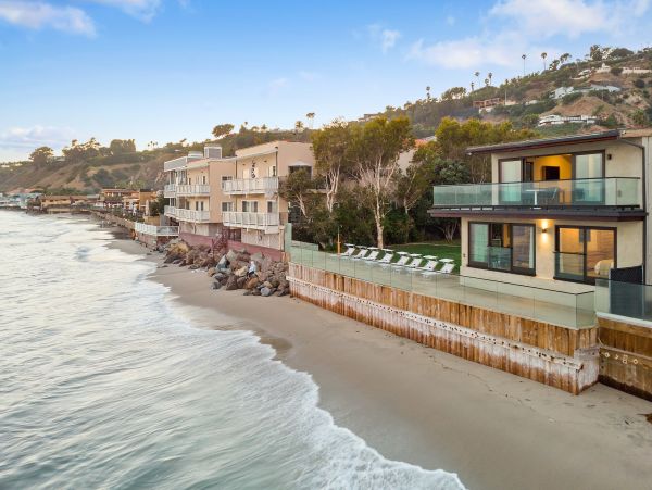 On Beach Malibu Vacation Studio Ocean Views