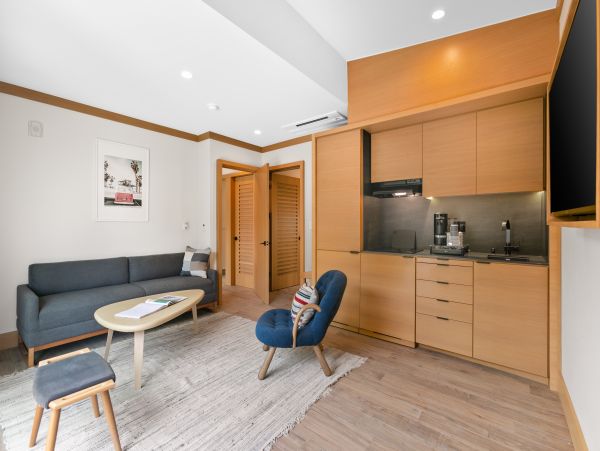 Luxury 3 Bedroom Beach Rental Private Balcony & Ocean Views