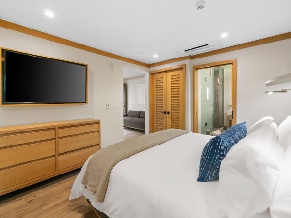 On Beach Vacation Condo One Bedroom