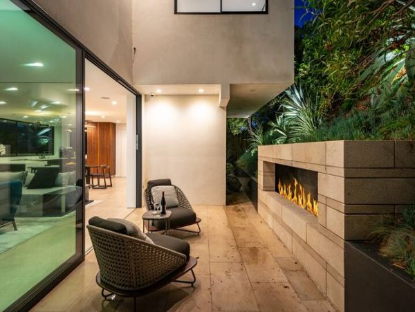 Los Angeles Vacation Home Three Bedroom