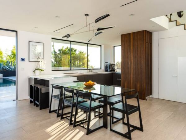 Los Angeles Vacation Home Three Bedroom