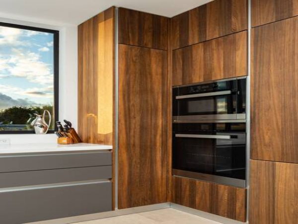 Los Angeles Vacation Home Three Bedroom