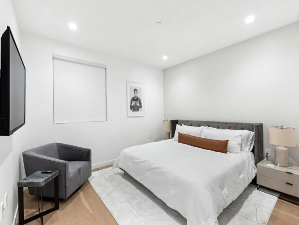 Los Angeles Vacation Home Three Bedroom