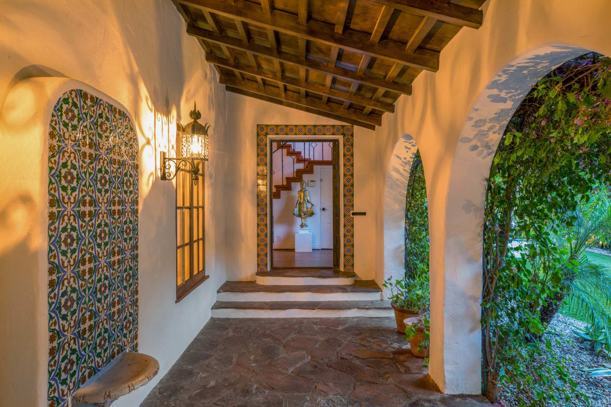 Los Angeles Vacation Pool Home Four bedroom