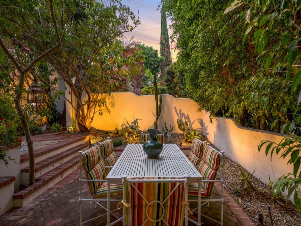 Los Angeles Vacation Pool Home Four bedroom