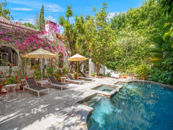 Los Angeles Vacation Pool Home Four bedroom