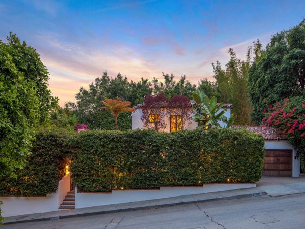 Los Angeles Vacation Pool Home Four bedroom