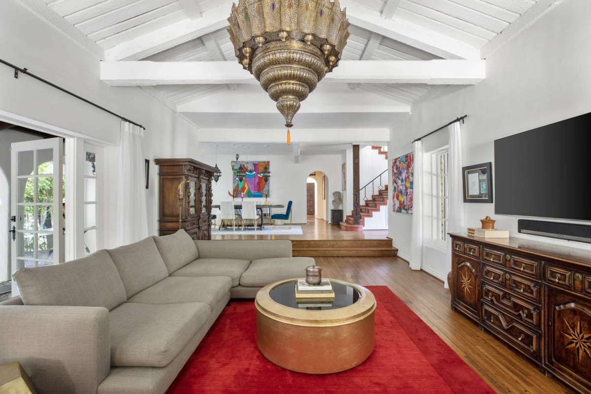 Los Angeles Vacation Pool Home Four bedroom