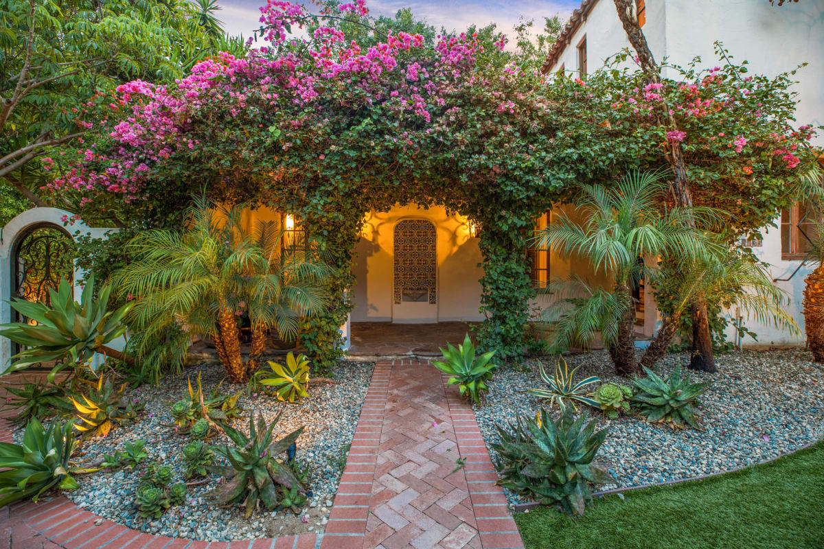 Los Angeles Vacation Pool Home Four bedroom