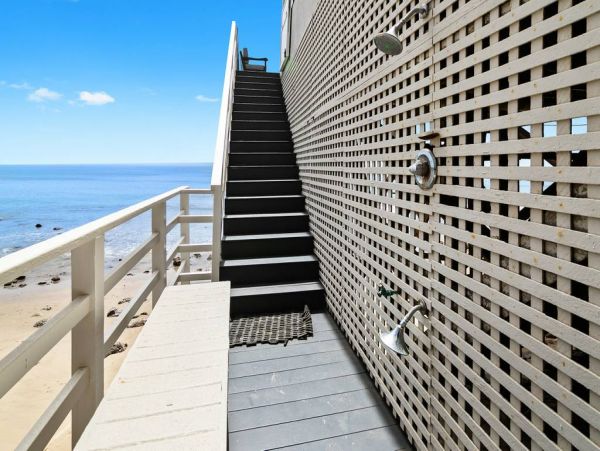 Malibu Vacation Home Three Bedroom