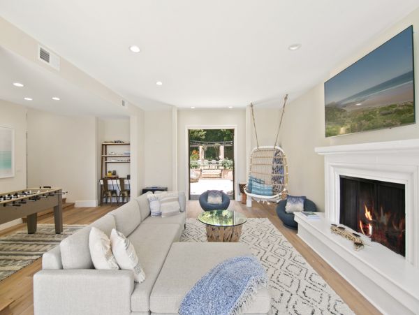 Luxury Malibu Vacation Pool Home Four Bedroom