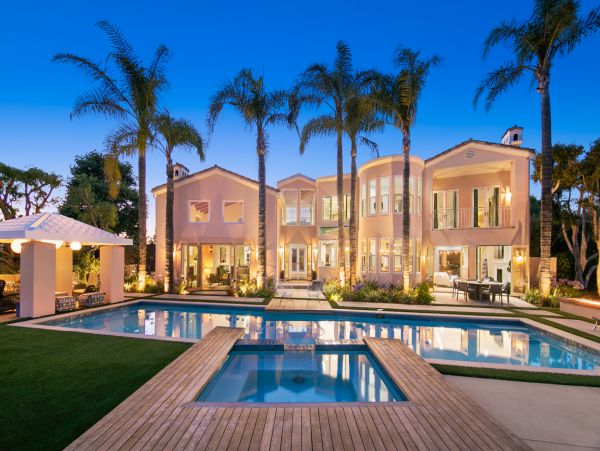 Luxury Malibu Vacation Pool Home Four Bedroom