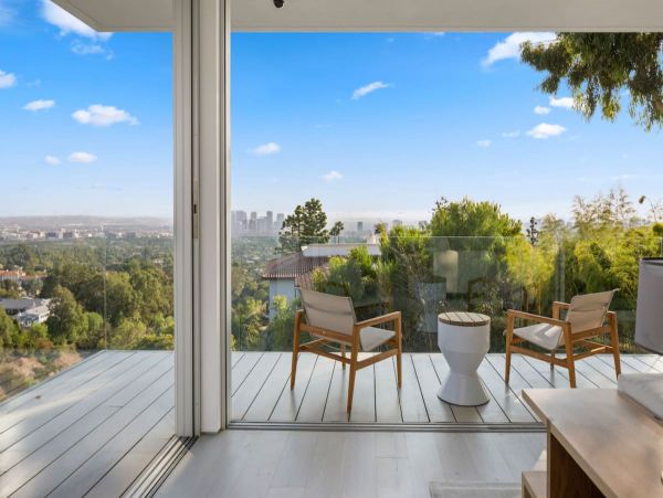 Beverly Hills Vacation Pool Home Four Bedroom