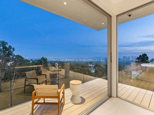 Beverly Hills Vacation Pool Home Four Bedroom