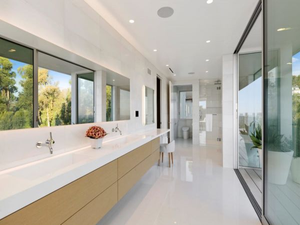 Beverly Hills Vacation Pool Home Four Bedroom
