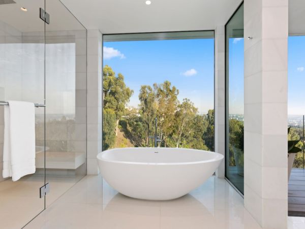 Beverly Hills Vacation Pool Home Four Bedroom
