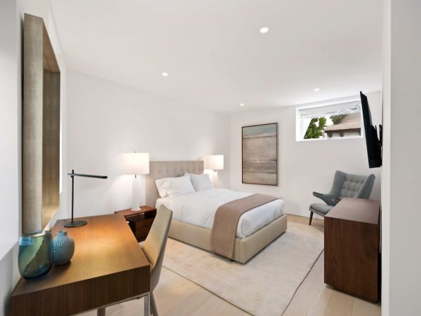 Beverly Hills Vacation Pool Home Four Bedroom