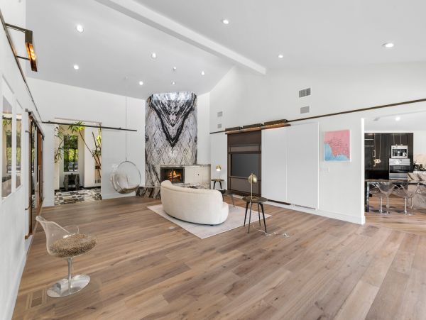 Los Angeles Vacation Pool Home with Four Bedroom
