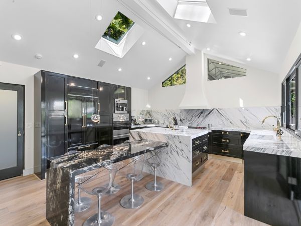 Los Angeles Vacation Pool Home with Four Bedroom