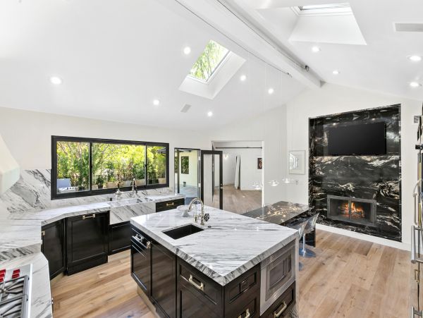Los Angeles Vacation Pool Home with Four Bedroom