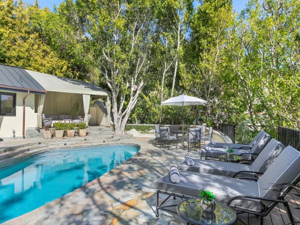 Los Angeles Vacation Pool Home with Four Bedroom