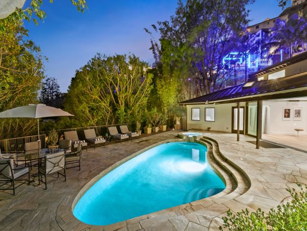 Los Angeles Vacation Pool Home with Four Bedroom