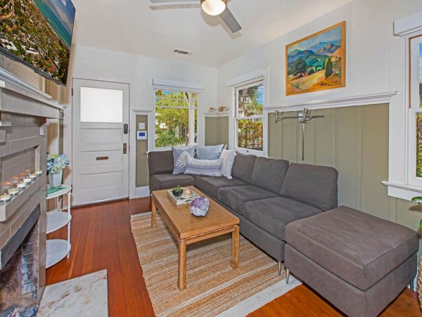 Santa Barbara County Home 998558