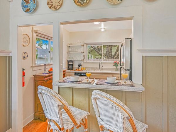 Santa Barbara County Home 998558