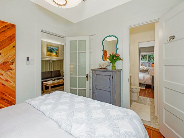 Santa Barbara County Home 998558