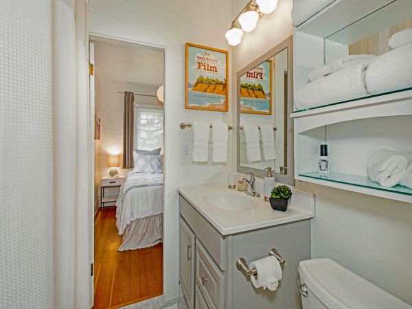 Santa Barbara County Home 998558