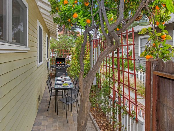 Santa Barbara County Home 998558