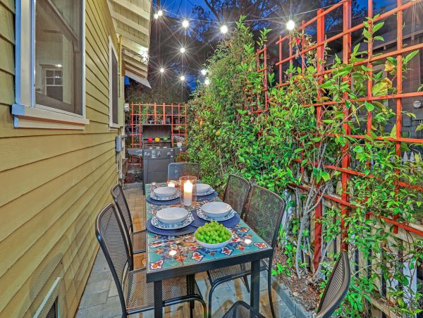 Santa Barbara County Home 998558