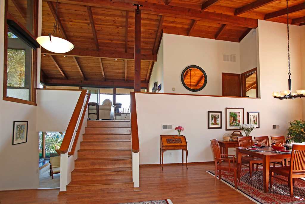 Santa Barbara County Home 998560