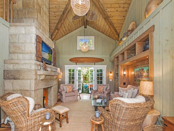 Six Bedroom Estate Short Walk to Beach in Montecito