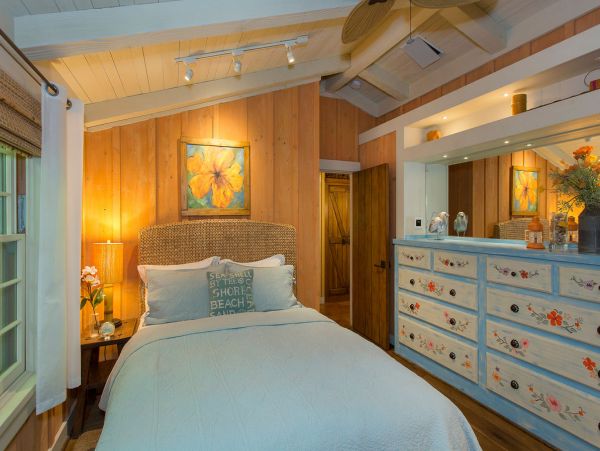 Six Bedroom Estate Short Walk to Beach in Montecito