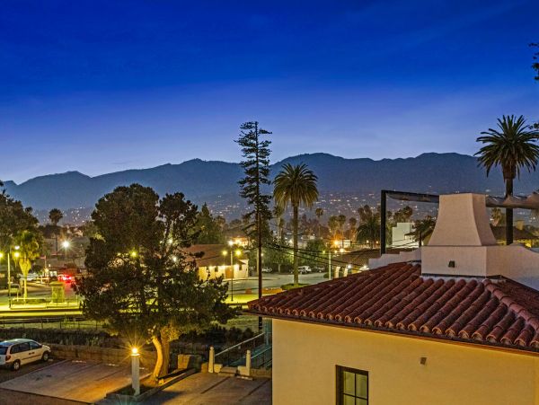 Santa Barbara County Home 998563