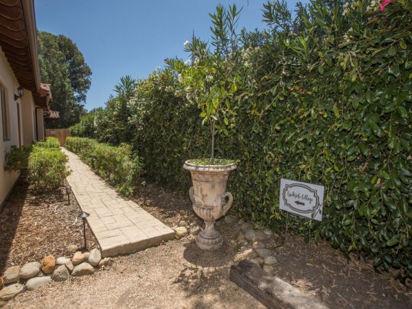 Santa Barbara County Home 998568