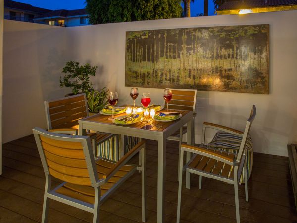 Santa Barbara County Home 998569