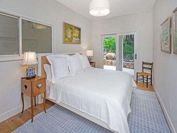 Santa Barbara County Home 998570