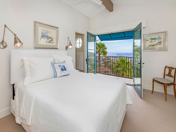 Santa Barbara County Home 998570