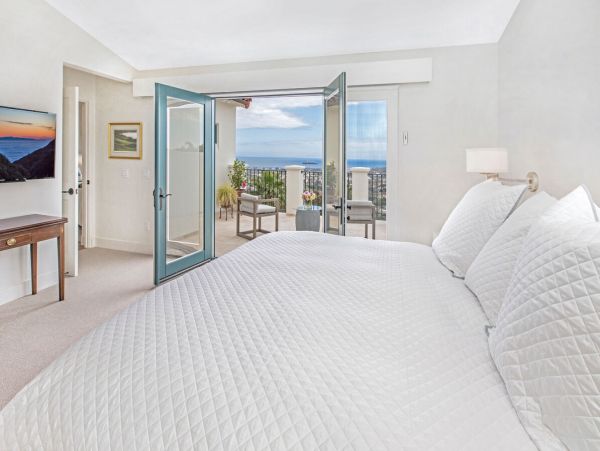 Santa Barbara County Home 998570