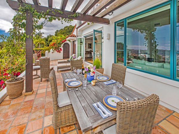 Santa Barbara County Home 998570