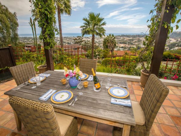 Santa Barbara County Home 998570