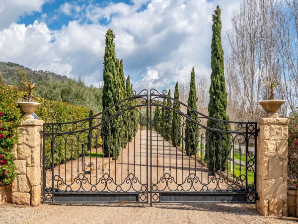 Santa Barbara County Home 998571