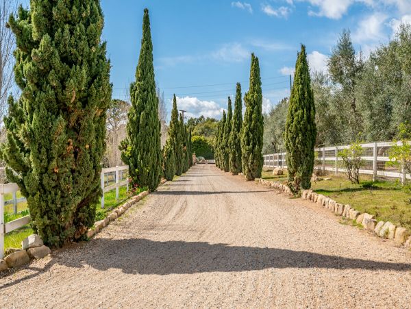 Santa Barbara County Home 998571