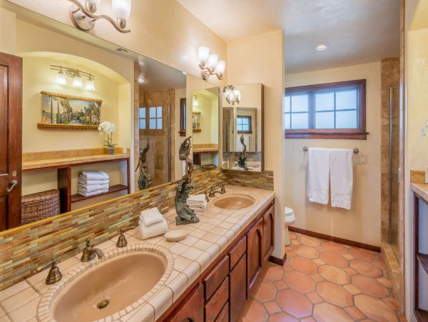 Santa Barbara County Home 998571