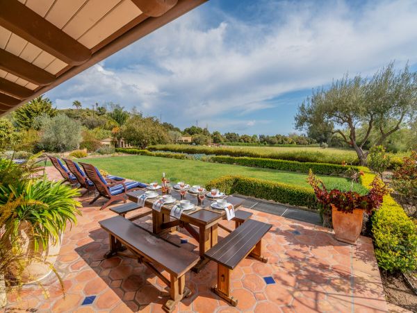 Santa Barbara County Home 998571